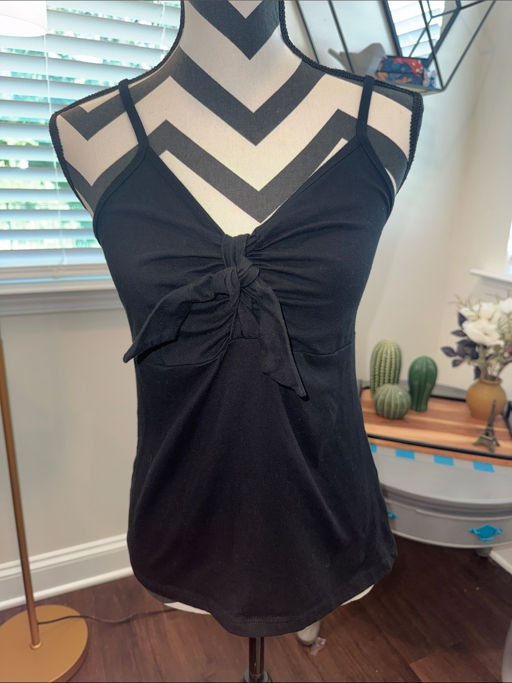 Torrid Retro Chic Foxy Tie-Front Cami Top 00